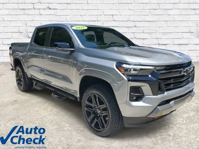 2025 Chevrolet Colorado Z71 photo 5