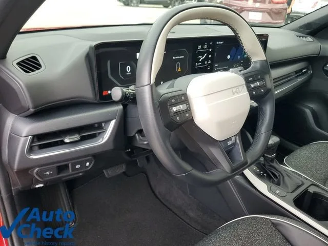 2025 Kia K4 GT-Line photo 20