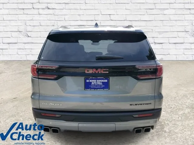 2024 GMC Acadia Elevation photo 3
