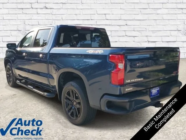 2022 Chevrolet Silverado 1500 RST photo 2