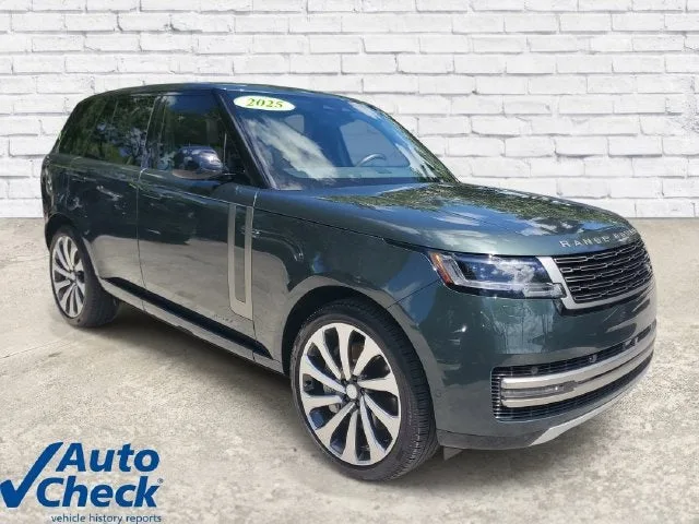 2025 Land Rover Range Rover P530 SE photo 5