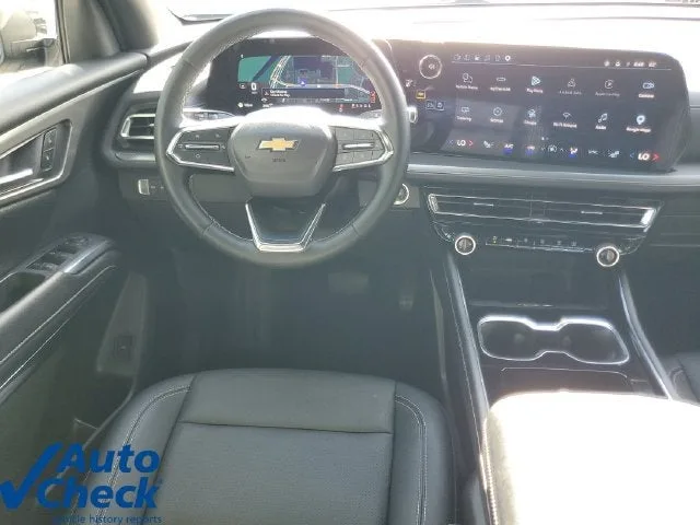 2026 Chevrolet Traverse LT photo 17