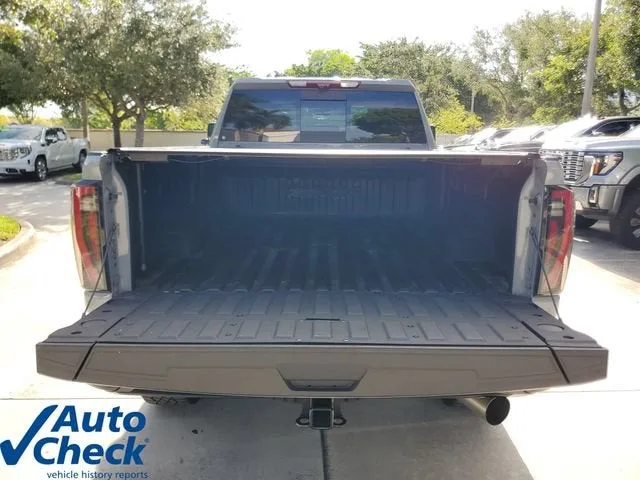 2024 GMC Sierra 2500 HD AT4X photo 9