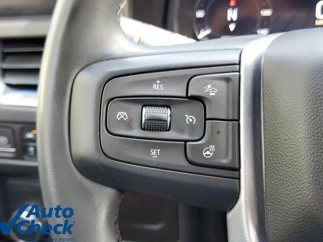 2023 GMC Yukon SLT photo 25