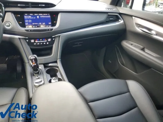 2024 Cadillac XT6 Luxury photo 18