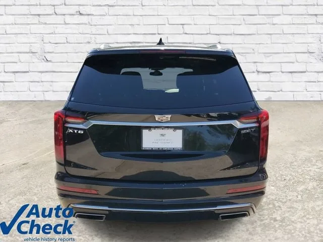 2024 Cadillac XT6 Luxury photo 3