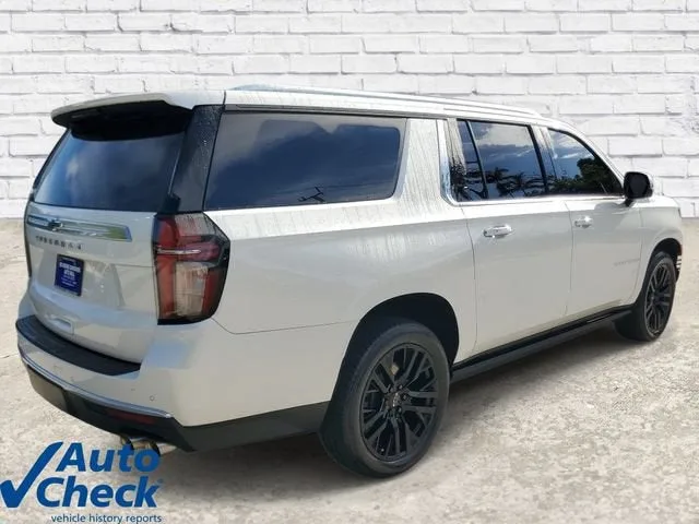 2021 Chevrolet Suburban High Country photo 4