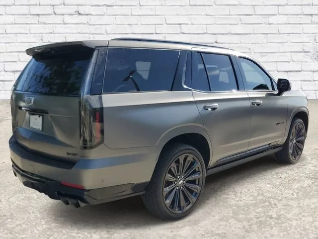 2026 Cadillac Escalade V-Series photo 4
