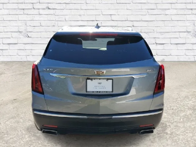 2023 Cadillac XT5 FWD Luxury photo 3