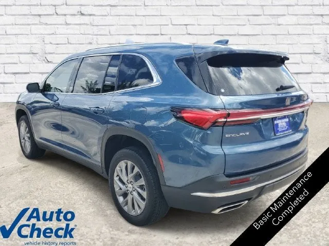 2025 Buick Enclave Preferred photo 2
