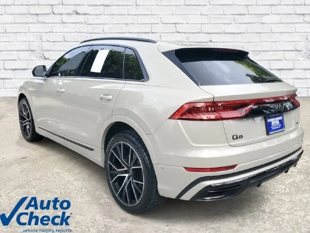 2021 Audi Q8 Premium Plus 55 TFSI quattro Tiptronic photo 2