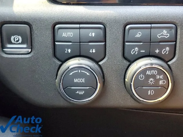 2025 Chevrolet Silverado 3500 HD LTZ photo 28