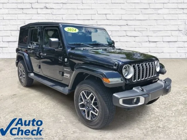 2024 Jeep Wrangler Sahara photo 5