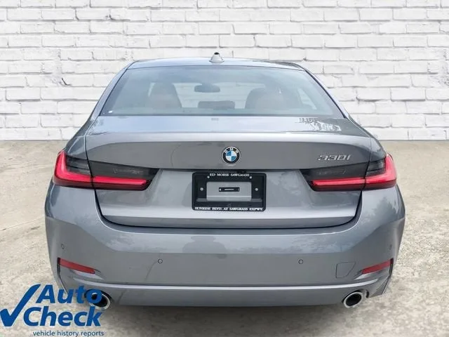 2026 BMW 3 Series 330i NA photo 3