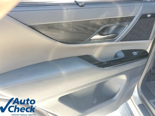 2025 Lexus LX 700h Overtrail photo 16