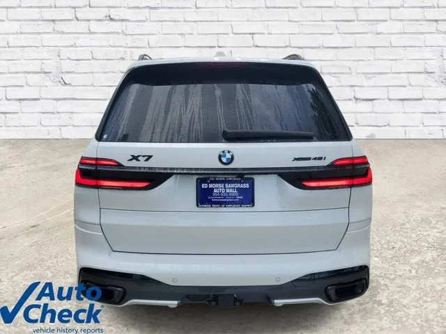 2025 BMW X7 xDrive40i photo 3