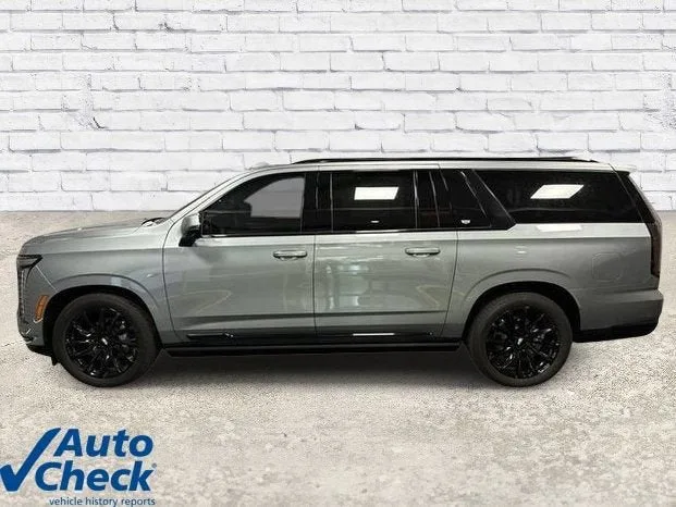 2025 Cadillac Escalade ESV Sport Platinum photo 2