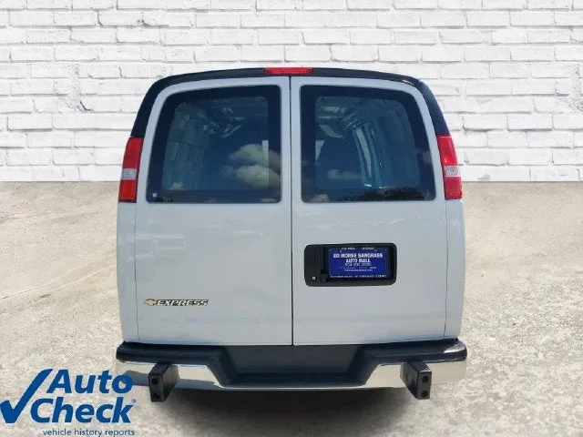 2025 Chevrolet Express Cargo WT photo 3