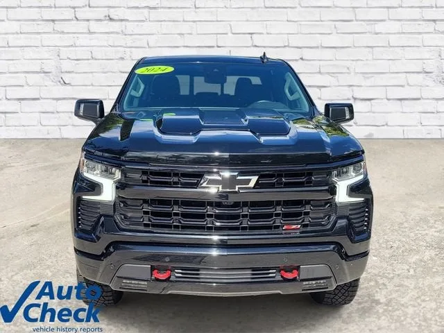 2024 Chevrolet Silverado 1500 LT Trail Boss photo 2