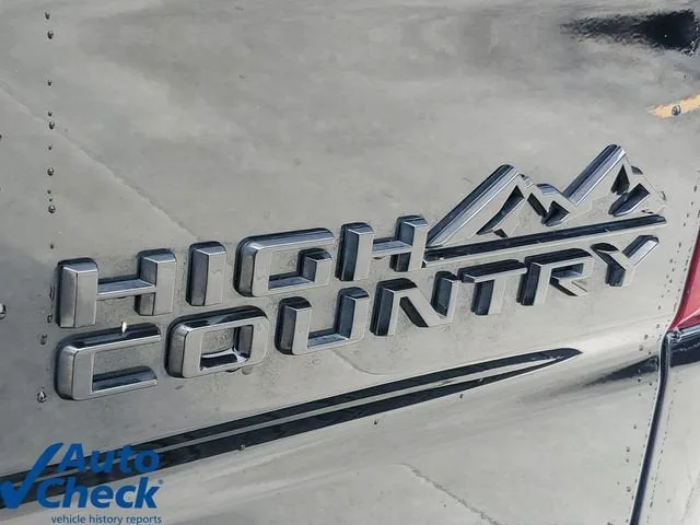 2024 Chevrolet Silverado 1500 High Country photo 9