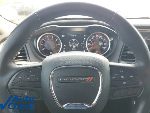2022 Dodge Challenger SXT photo 19