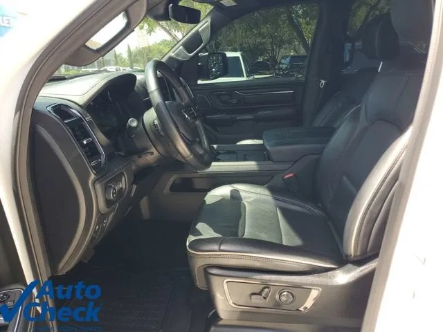 2023 RAM 1500 Limited photo 19