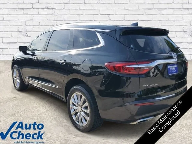2021 Buick Enclave Essence photo 2