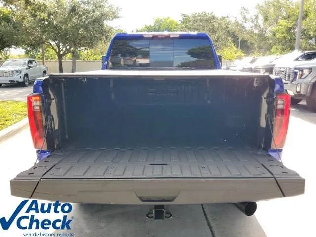 2025 GMC Sierra 2500 HD Denali photo 9