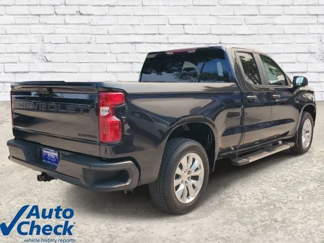 2023 Chevrolet Silverado 1500 Custom photo 4