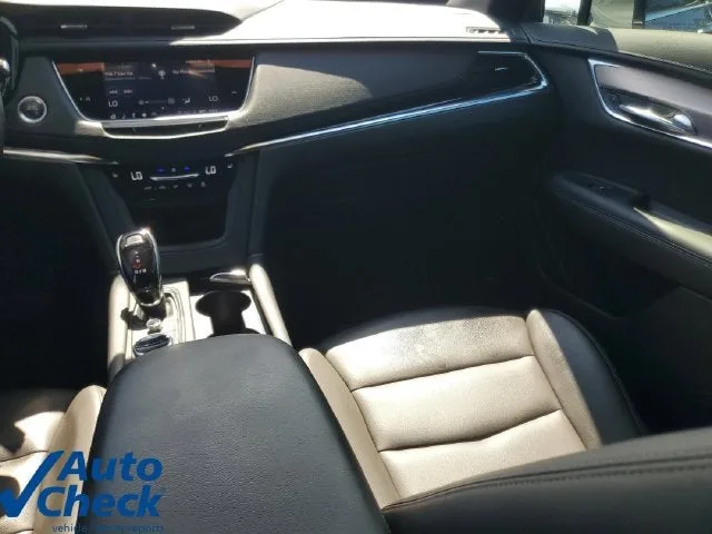 2024 Cadillac XT6 Luxury photo 18