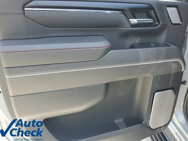 2024 GMC Sierra 2500 HD AT4X photo 12