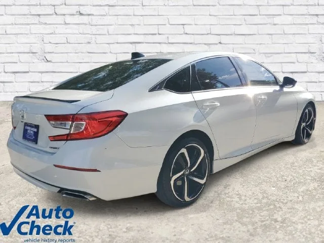 2021 Honda Accord Sport photo 4