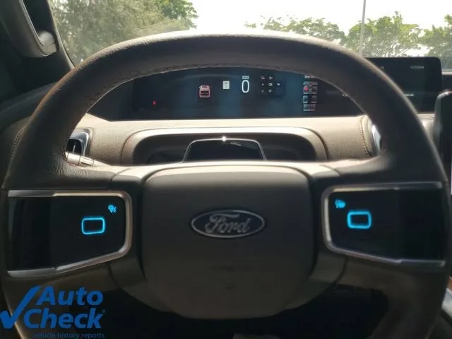 2026 Ford Expedition Max King Ranch photo 28