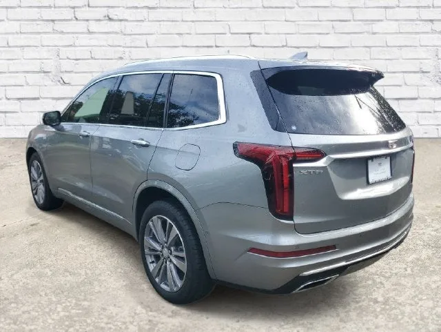2025 Cadillac XT6 Premium Luxury photo 2