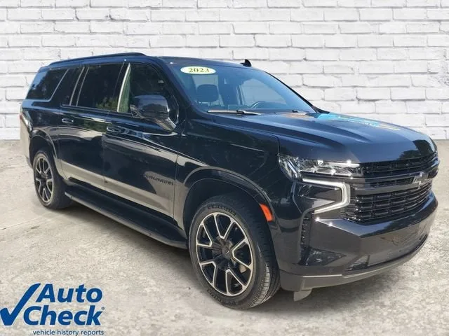 2023 Chevrolet Suburban RST photo 5