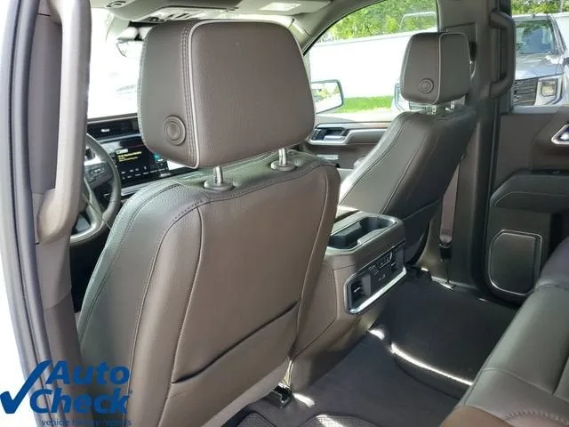 2026 GMC Sierra 1500 Denali photo 12