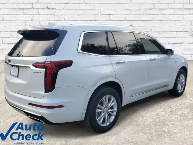 2024 Cadillac XT6 Luxury photo 4