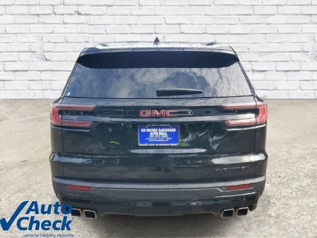 2024 GMC Acadia Elevation photo 3
