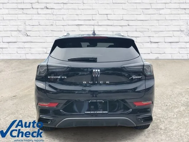 2024 Buick Encore GX Avenir photo 3