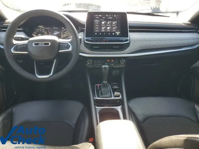 2025 Jeep Compass Latitude 4x4 photo 13