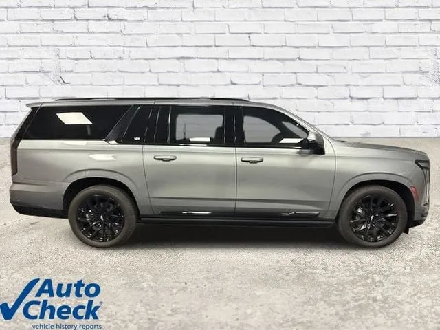 2025 Cadillac Escalade ESV Sport Platinum photo 6