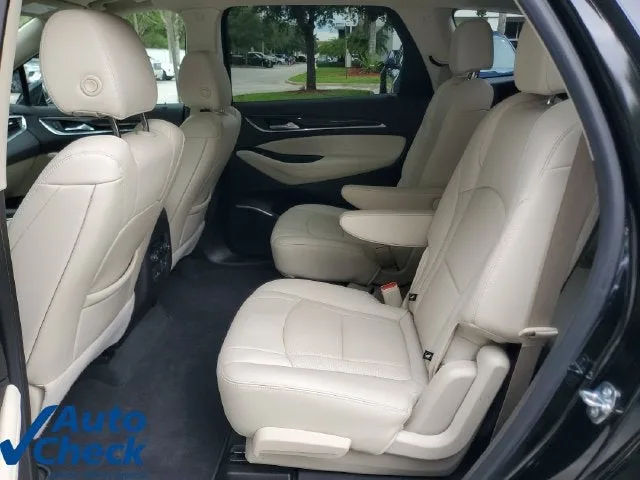 2022 Buick Enclave Essence photo 12