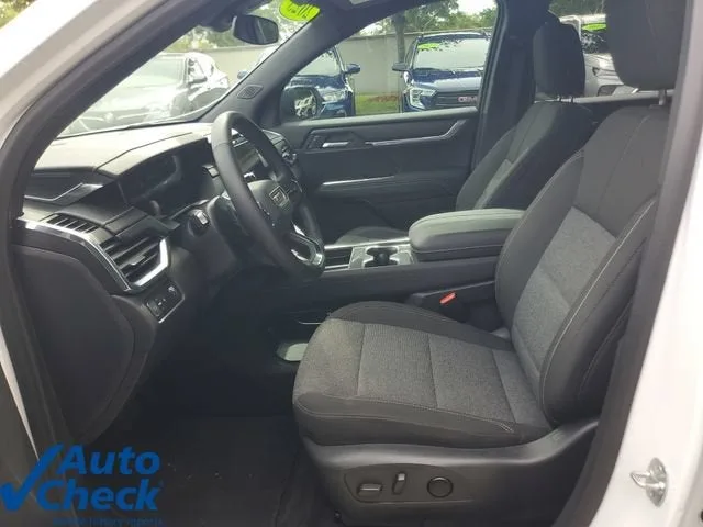 2025 GMC Acadia Elevation photo 19