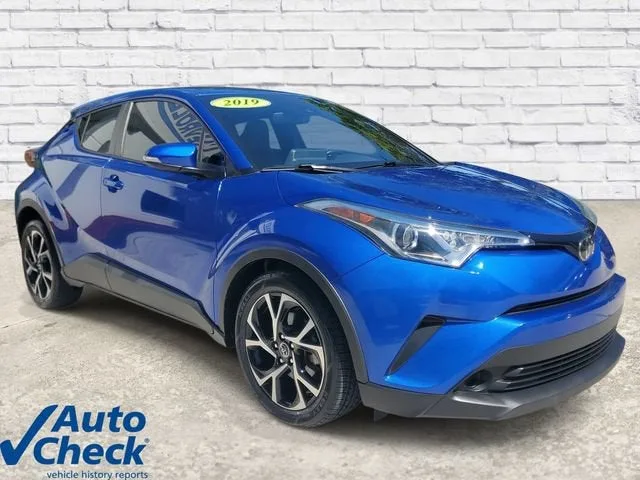 2019 Toyota C-HR XLE photo 5