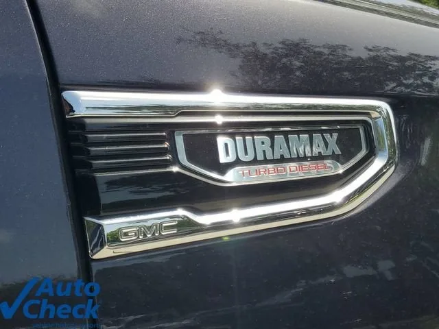 2023 GMC Sierra 1500 SLT photo 8