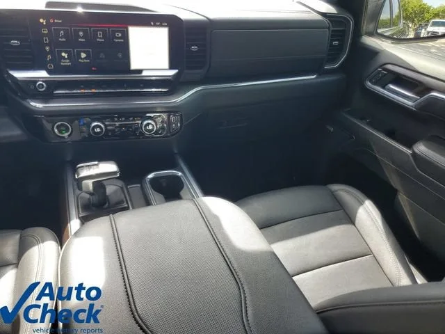 2023 GMC Sierra 1500 SLT photo 15