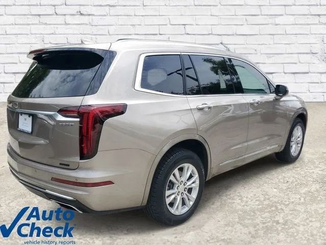2023 Cadillac XT6 Luxury photo 4