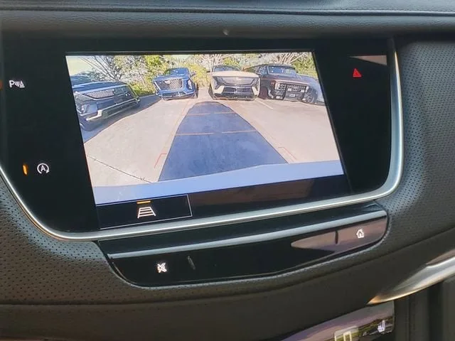 2023 Cadillac XT5 FWD Luxury photo 24