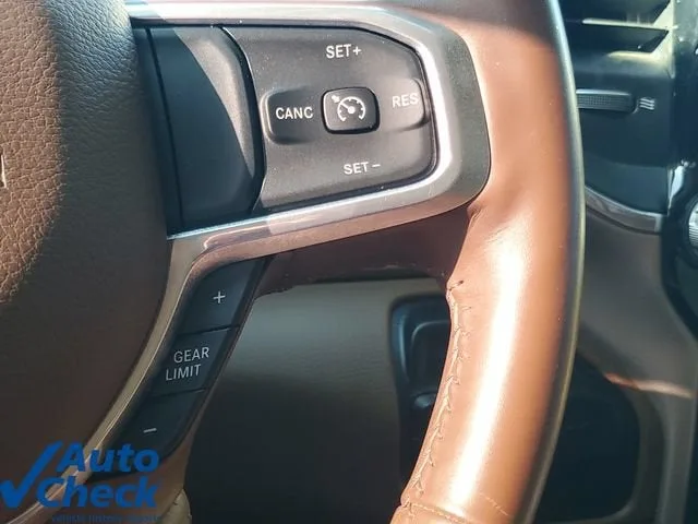 2023 RAM 3500 Laramie Crew Cab 4x4 8' Box photo 26
