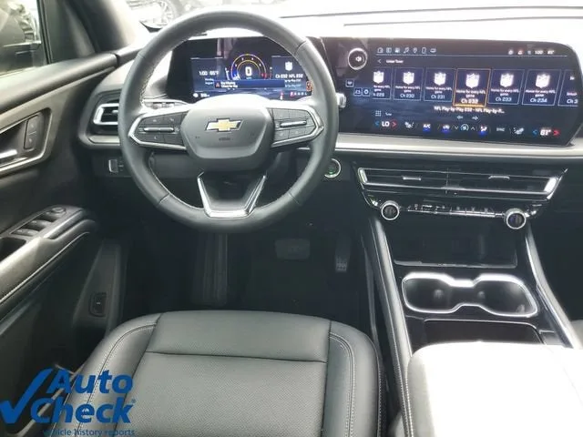 2025 Chevrolet Traverse LT photo 18